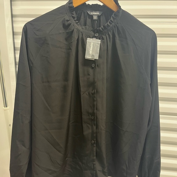 Black Express Blouse - Picture 4 of 5